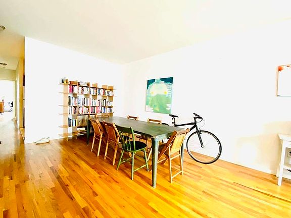 2nd image of 301 Knickerbocker Ave APT 3