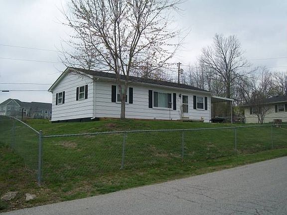 2nd image of 168 Hager Ave