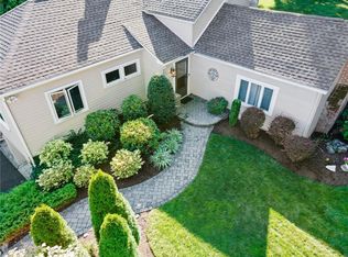 33 Chace St, Warwick, RI 02818