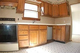 2nd image of 155 Robinwood Ave