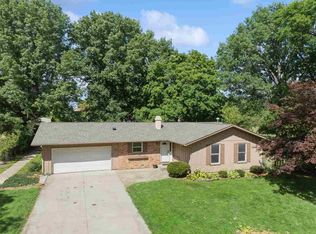 22 Bedford Ct, Iowa City, IA 52240