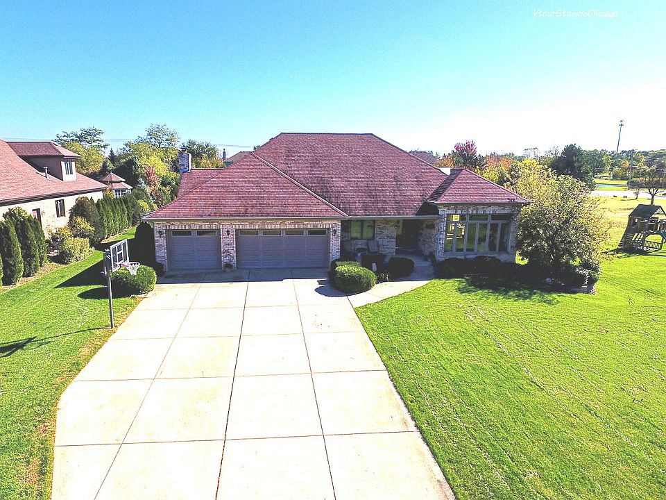 1st image of 14811 Helen Ln