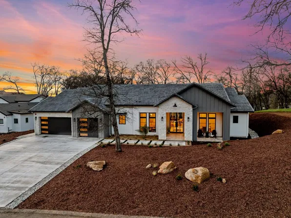 12985 Austin Forest Cir, Auburn, CA 95602
