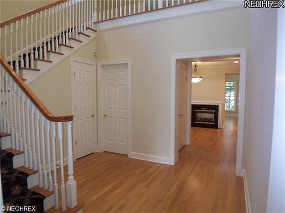 2nd image of 2497 Fairmount Blvd #10