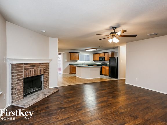 4th image of 8429 Star Thistle Dr