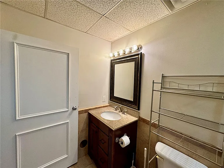 241 Norris Dr — Photo 10
