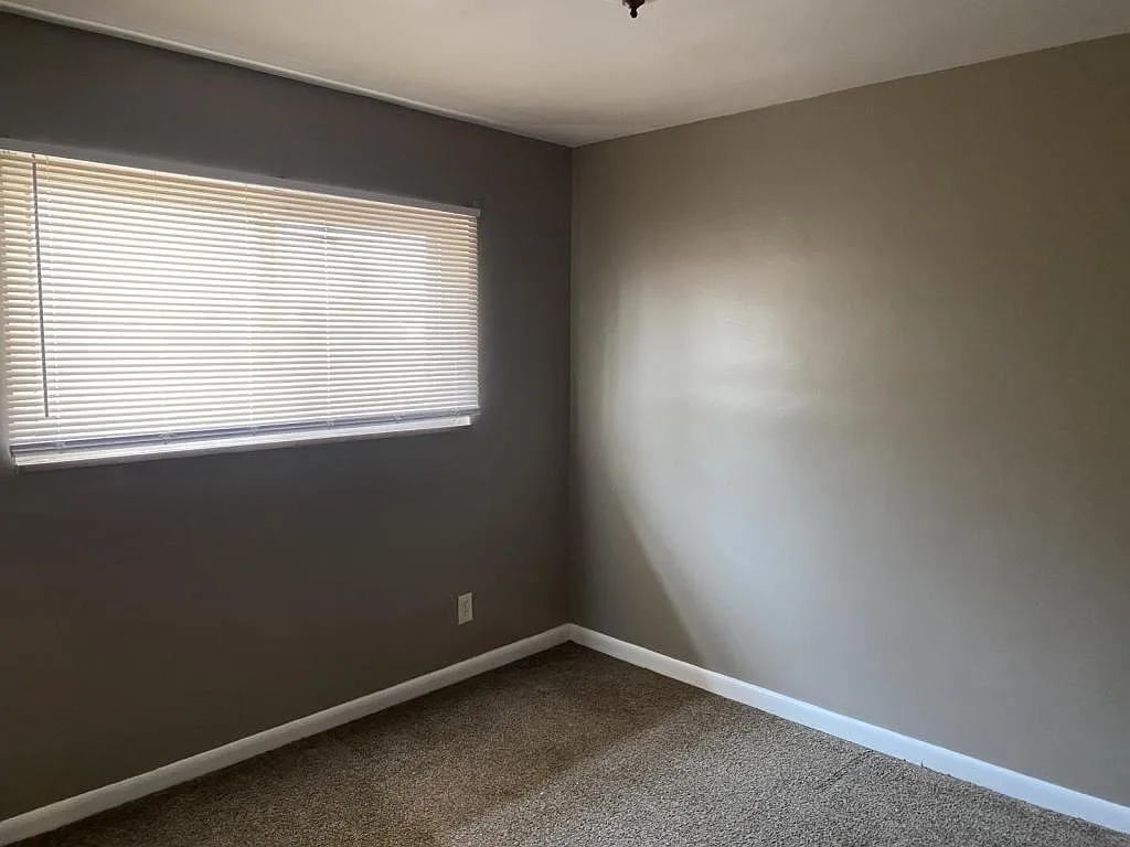 1814 Horger Street — Photo 3