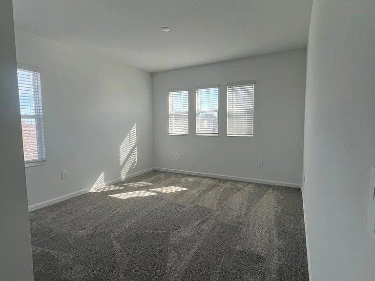 2617 Runners Cir — Photo 9