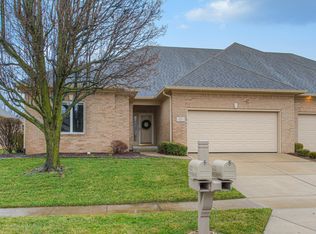 1421 Heron Ridge Blvd, Greenwood, IN