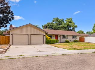 215 E Mango Dr, Eagle, ID 83616