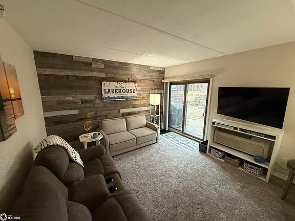 3rd image of 2700 N Shore Dr Unit 102
