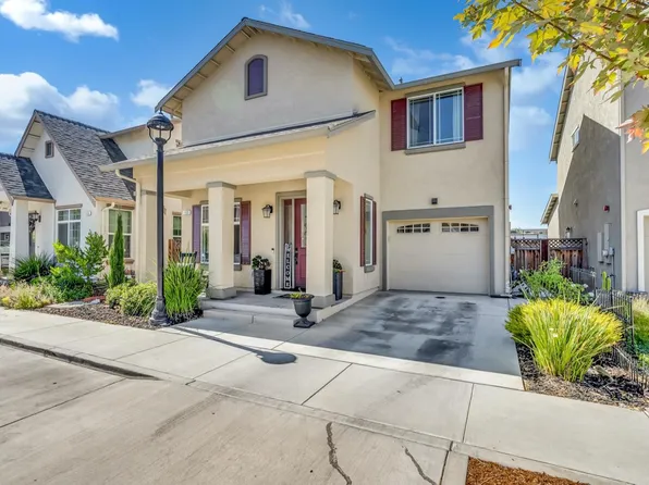 188 Springtime Cir, Hollister, CA 95023