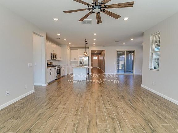 3rd image of 9923 E Thornbush Ave