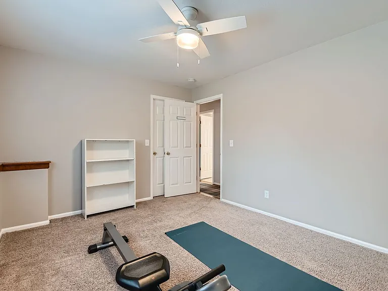 284 Dover Ct — Photo 26