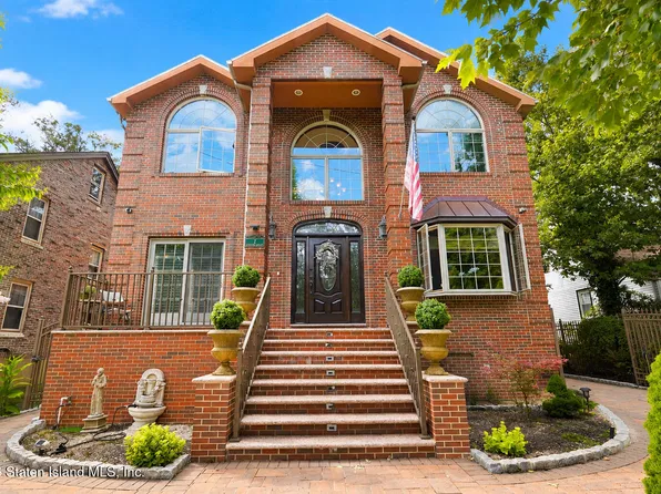 7 Whitehall St, Staten Island, NY 10306