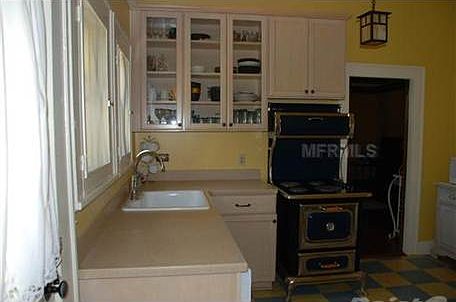 2nd image of 13945 5th St