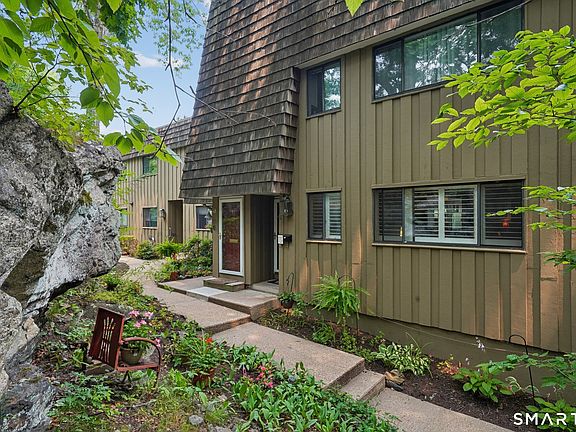 2nd image of 96 Ledgebrook Drive #96