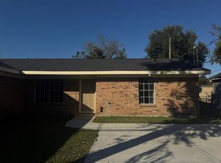 207 E Mitchell Rd, Houston, TX 77037