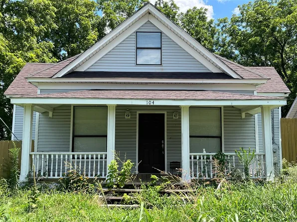 104 3rd Ave SW, Gravette, AR 72736