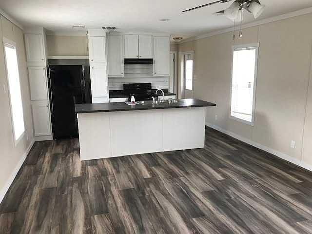 2nd image of 13490 SW 6th St