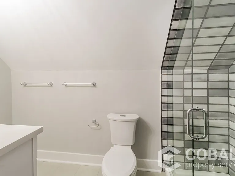 631 Seminole Ave NE #B — Photo 12