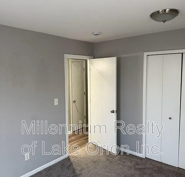 80 Myron St #1 — Photo 9
