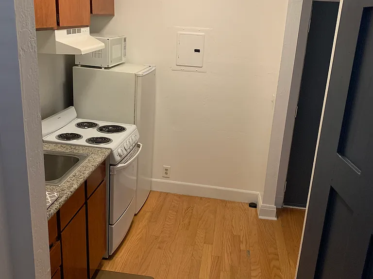 1715 Sonoma Blvd #207 — Photo 12
