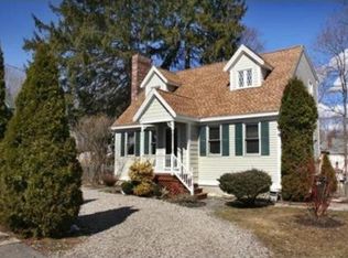 43 Prospect St, Amesbury, MA 01913