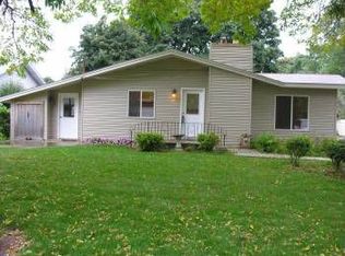 10108 William St, Richmond, IL