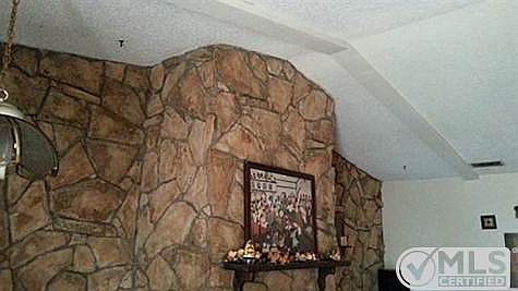 4th image of 1424 Sherrye Dr