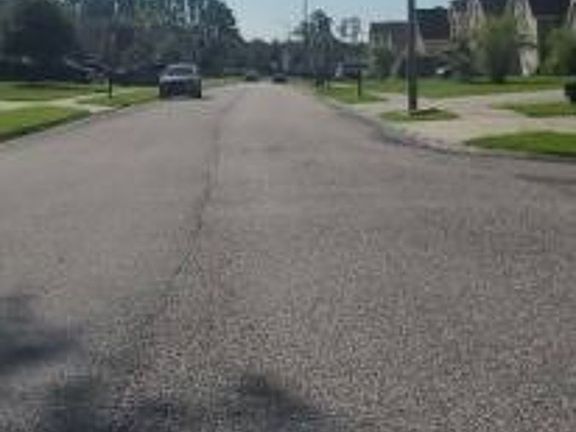 Exterior Neighborhood (street photo)