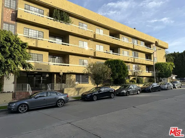 4430 Noble Ave APT 209, Sherman Oaks, CA 91403