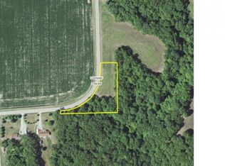 2230 N Coal Rd, Colchester, IL 62326