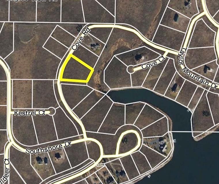 2nd image of 3752 Cove Rd