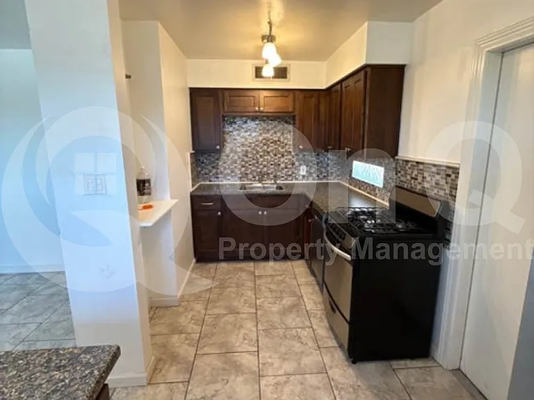 2620 E Turney Ave #1 — Photo 5