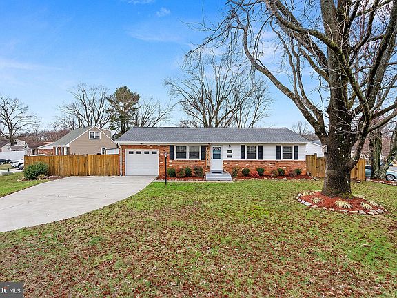 2nd image of 13910 Gum Ln