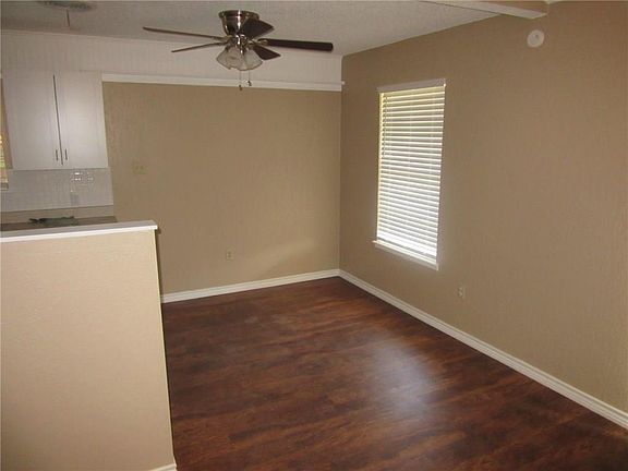4th image of 5218 Waldemar St