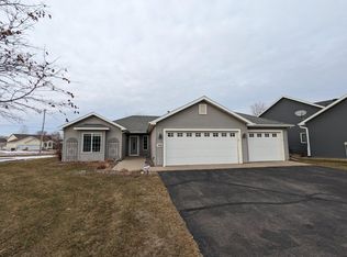 119 Weeping Willow Cir, Waite Park, MN 56387