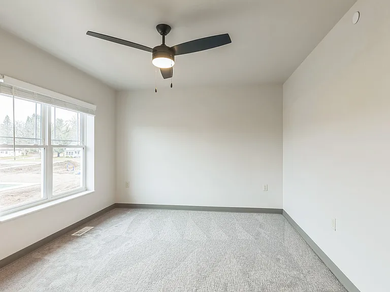 Lindoo School Apartments and Townhomes — Photo 18