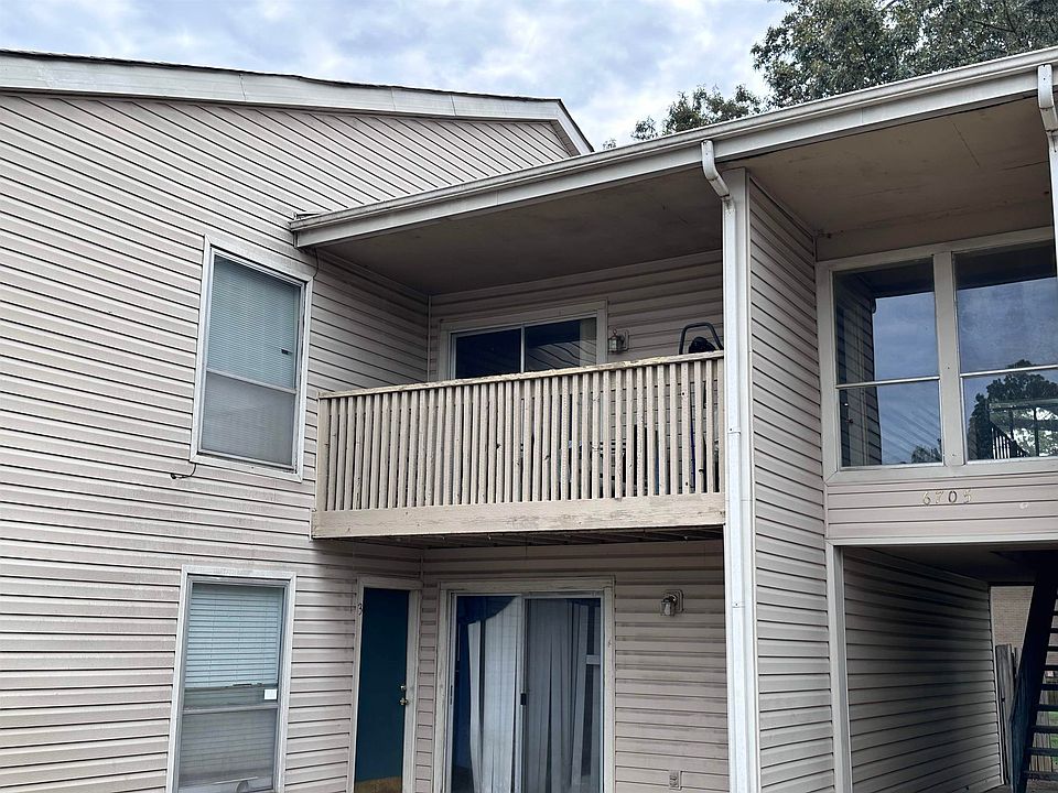 2nd image of 6705 Majestic Oak Pl APT 4