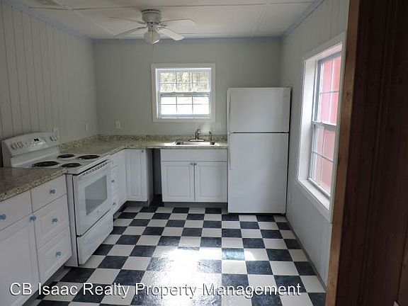 4th image of 108 Cowpen Ln