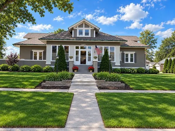 340 S Downey St, Walcott, IA 52773
