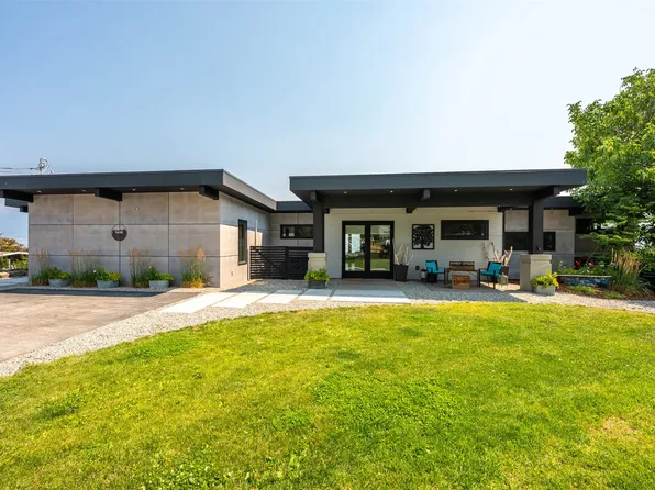 111 Hyslop Dr, Penticton, BC V2A 9A1