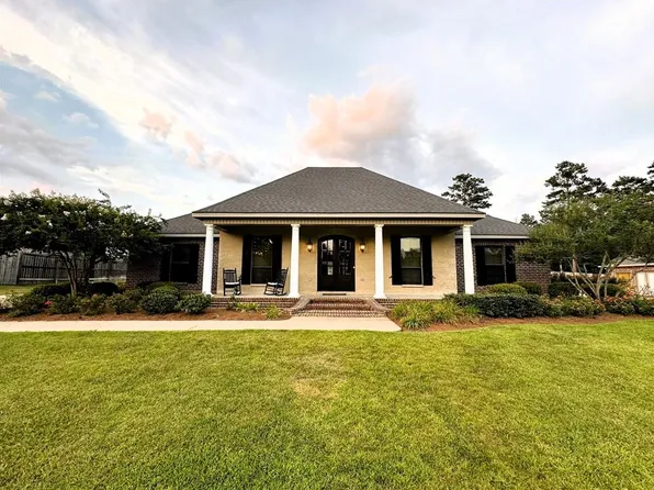 196 Woodwind Dr, Pineville, LA 71360