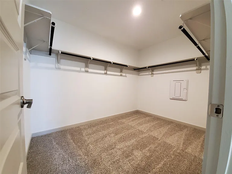 3314 Dagostino Creek Dr — Photo 20