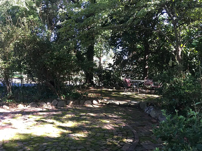 205 Vance St — Photo 10
