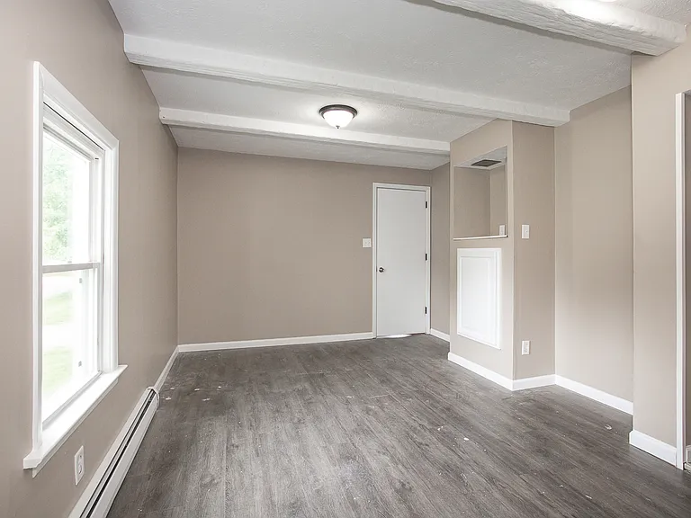 5859 Lake St — Photo 7