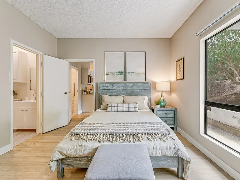 Encinitas Senior Living - 55+ Active Adult Apartments — Photo 3