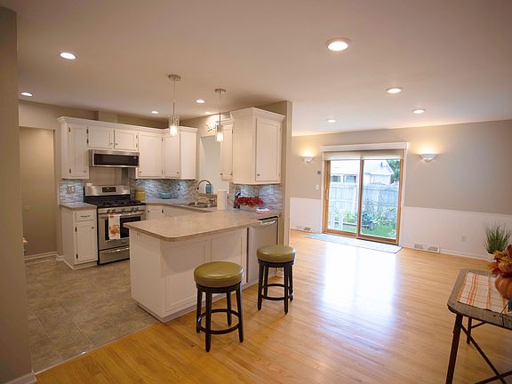 2nd image of 4436 Forest Park Dr SW