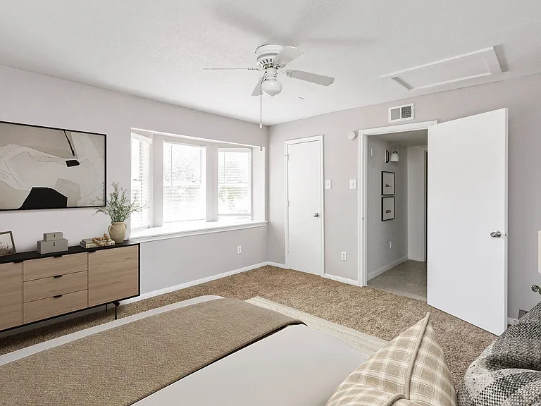 The Ellis Apartments — Photo 24